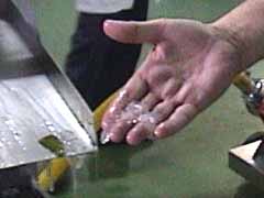 Zo hoort het Alo� Vera sap eruit te zien (zoals bij ons in de fles)